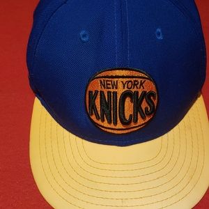 Mens New York Knicks fitted cap